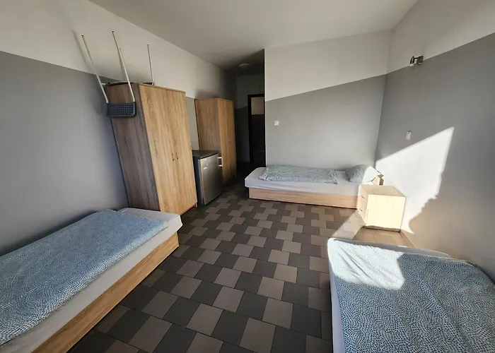 ホームステイ Pracownicze *